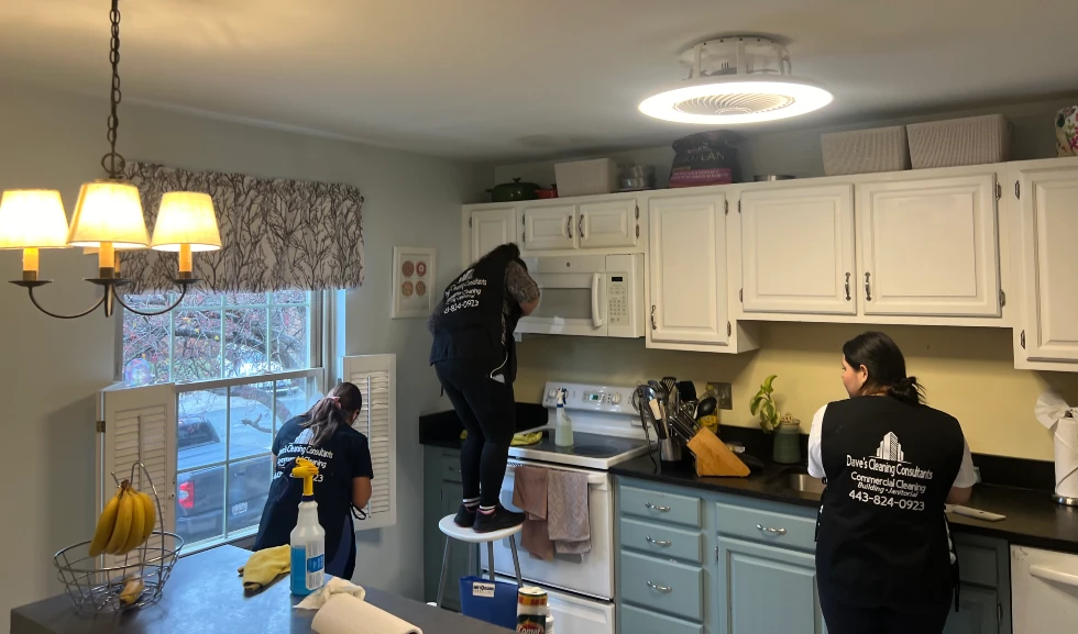 residential-kitchen Dave's Cleaning crew cleaning a kitchen